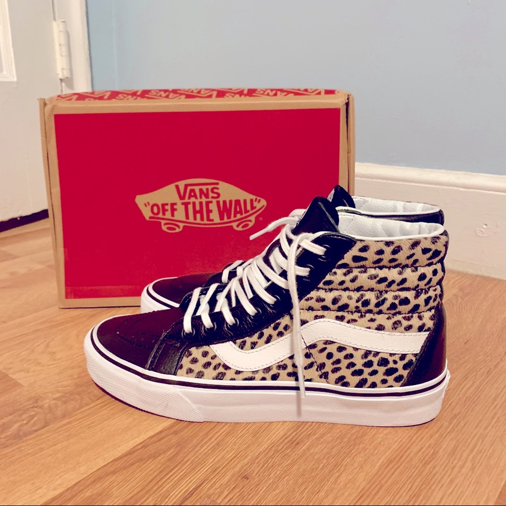 RARE NWT VANS UA SK8-HI SNEAKERS